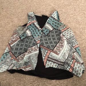 Patterned open front tank top.